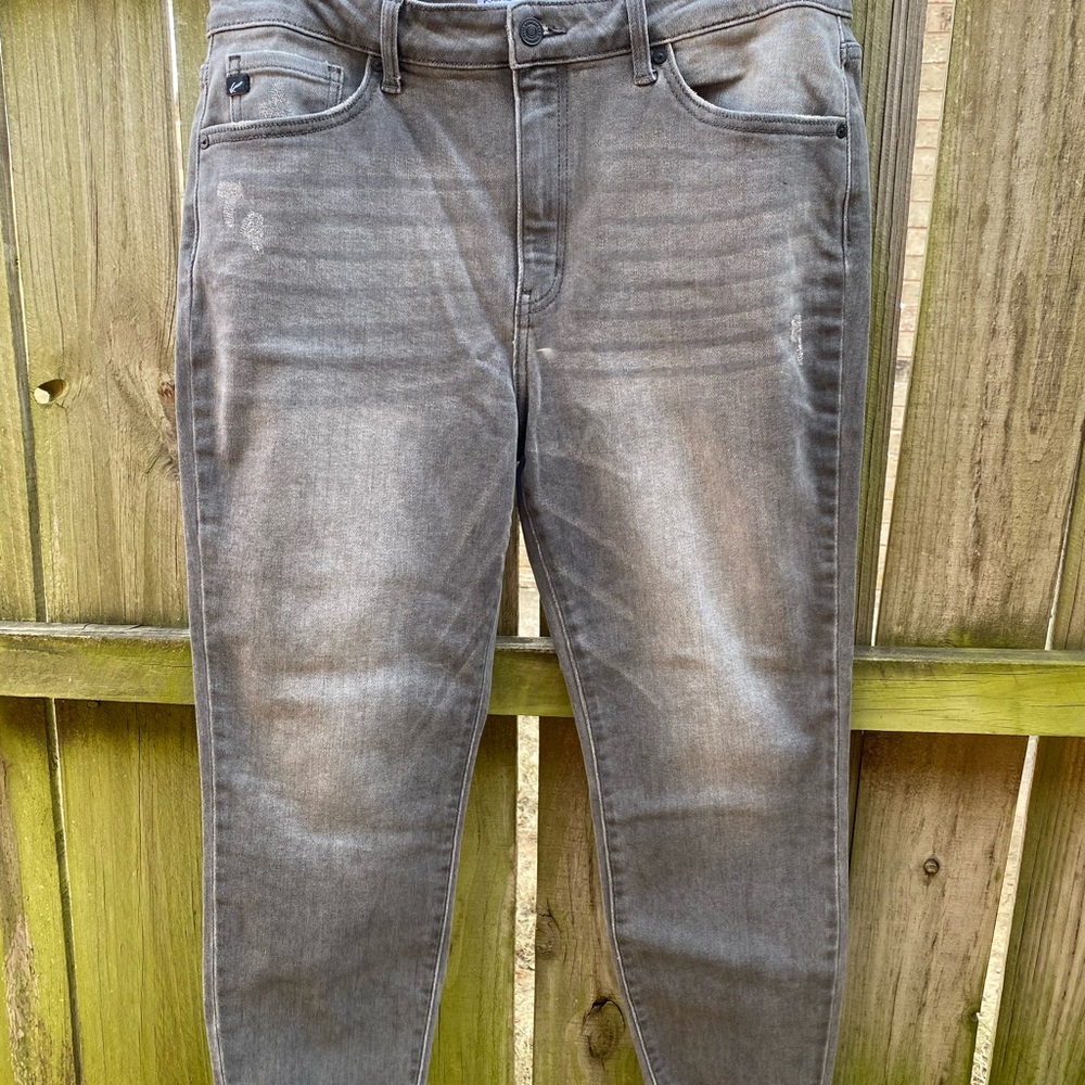 KanCan - Size 31 Gray High Rise Ripped Hem Skinny Jean